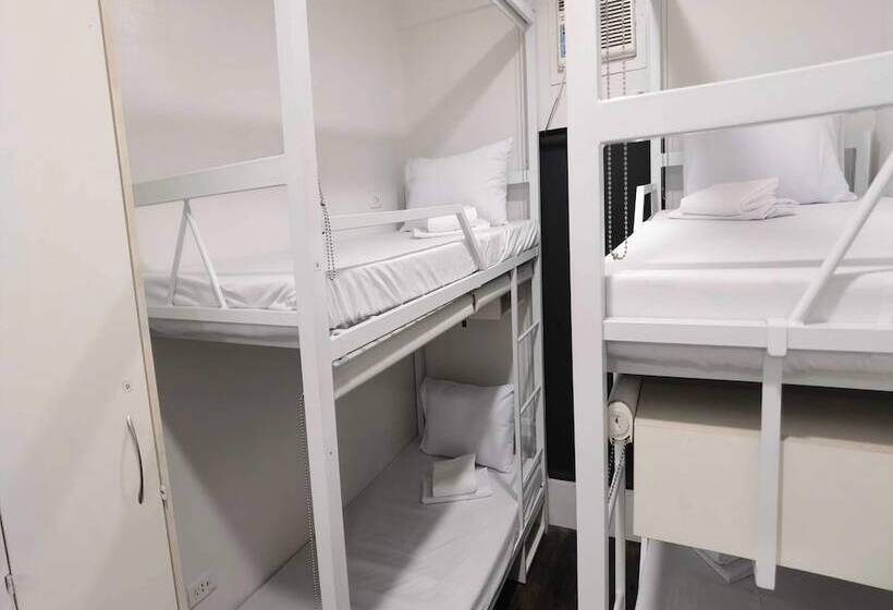 מיטה בחדר משותף, Spot On Classy Bunkbeds Near Makati Manila Formerly Mytown Madrid