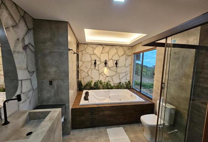 자쿠지 스위트, Rancho Parati