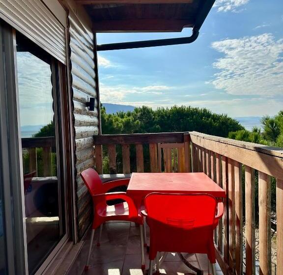 스탠다드 4인용 룸 바다전망, Velipoja Escape