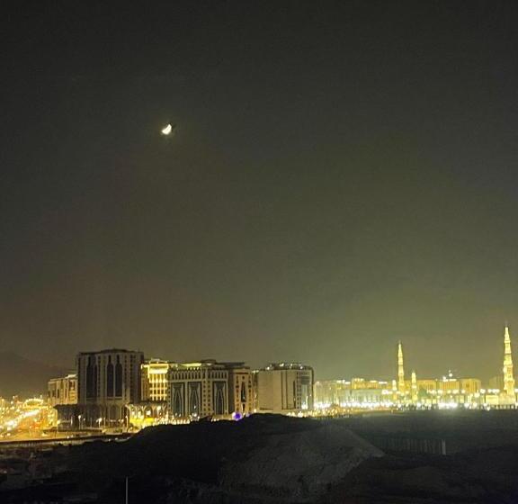 Economy Quadruple Room, منازل خالد