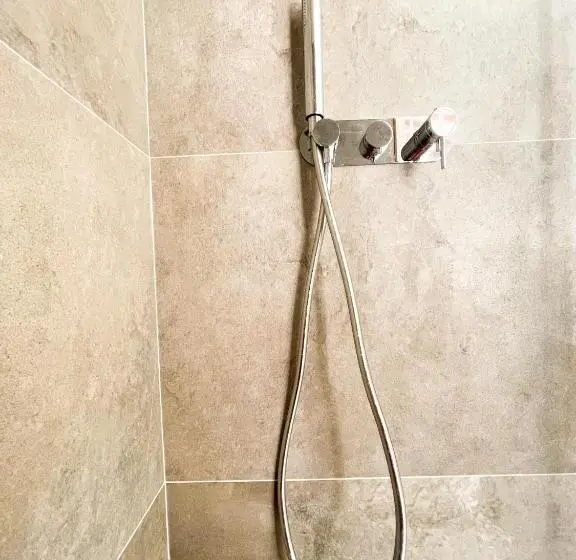 اتاق لوکس سه تخته, Torres De Selma   Eco Resort