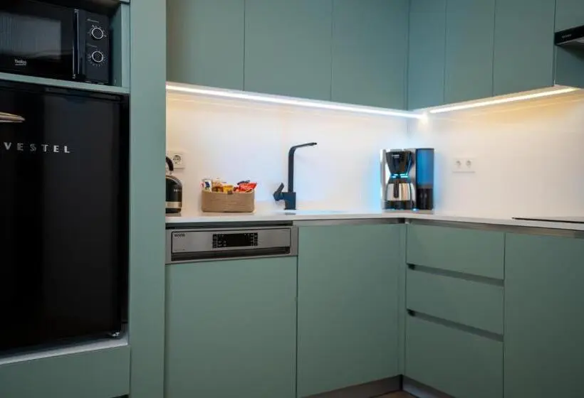 سوییت, Bird Nest Suites
