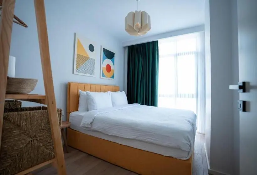 سوییت جونیور, Bird Nest Suites