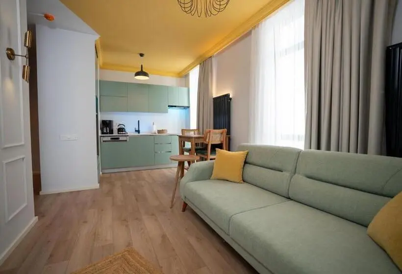 سوییت لوکس, Bird Nest Suites