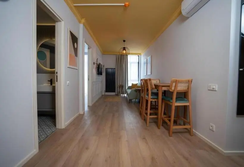 سوییت سوپریور, Bird Nest Suites