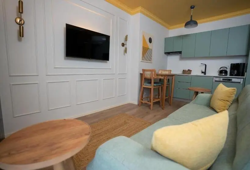 سوییت جونیور لوکس, Bird Nest Suites