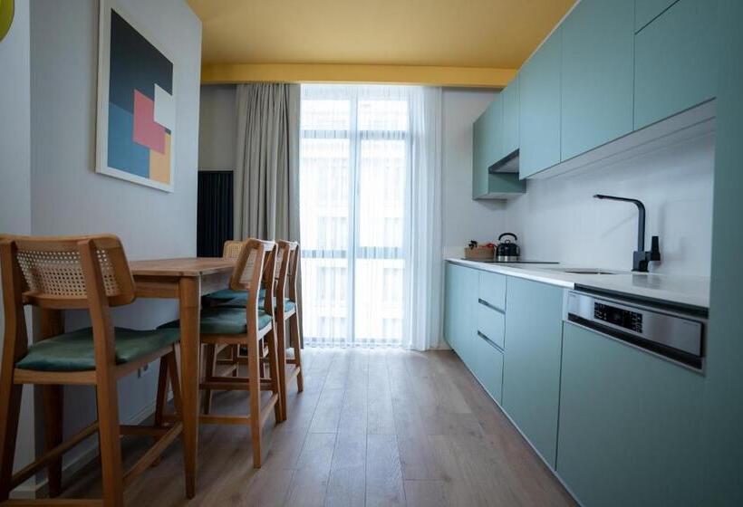 メゾネットスイート, Bird Nest Suites