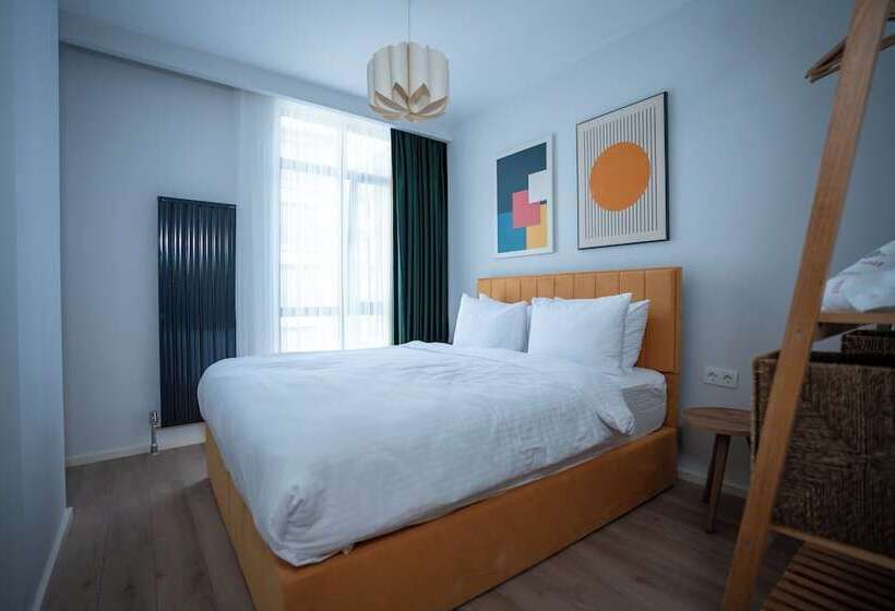 スイート, Bird Nest Suites