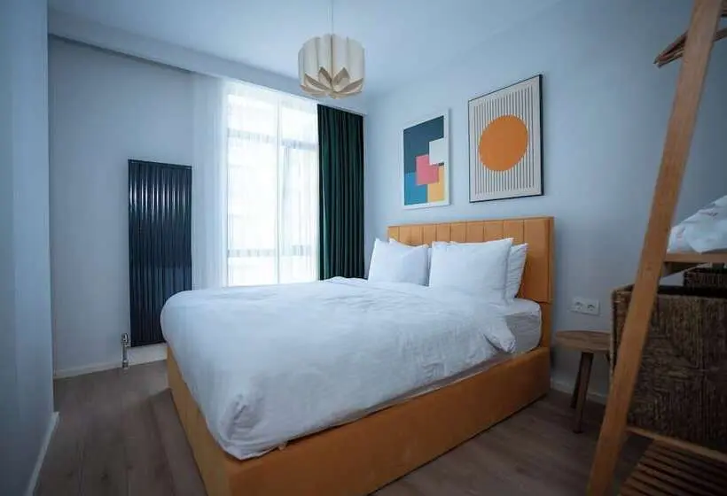 سوییت سوپریور, Bird Nest Suites