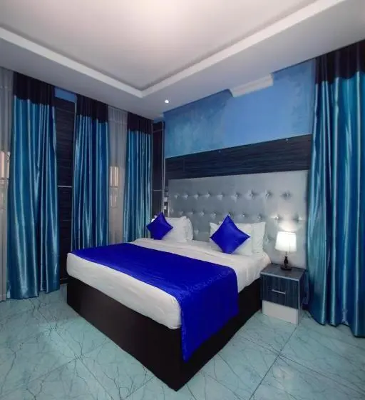 استودیوی استاندارد, Apartment550