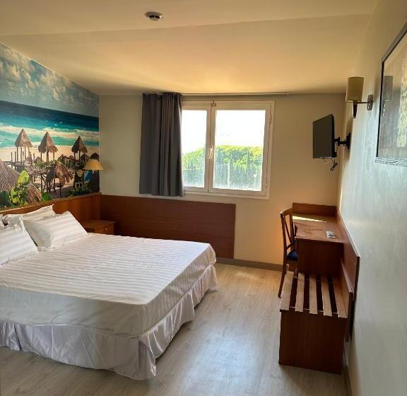 Номер Стандарт, Cambrils Paradise