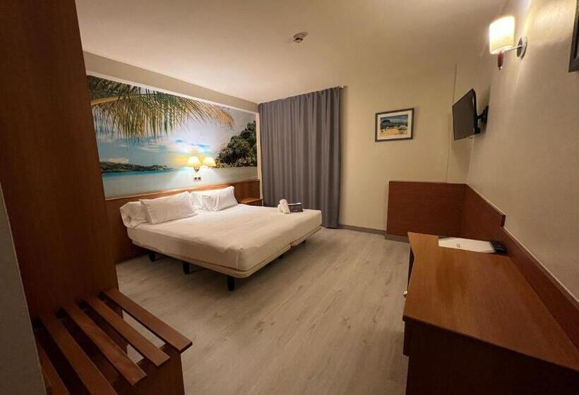 غرفة قياسية, Cambrils Paradise