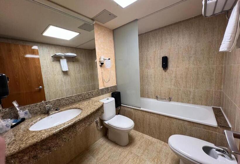 غرفة قياسية, Cambrils Paradise