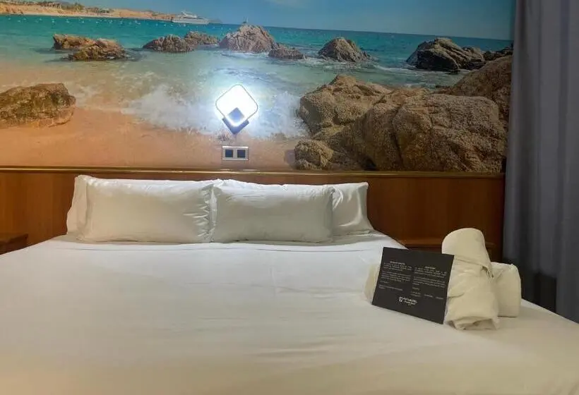 اتاق سوپریور چهار تخته, Cambrils Paradise