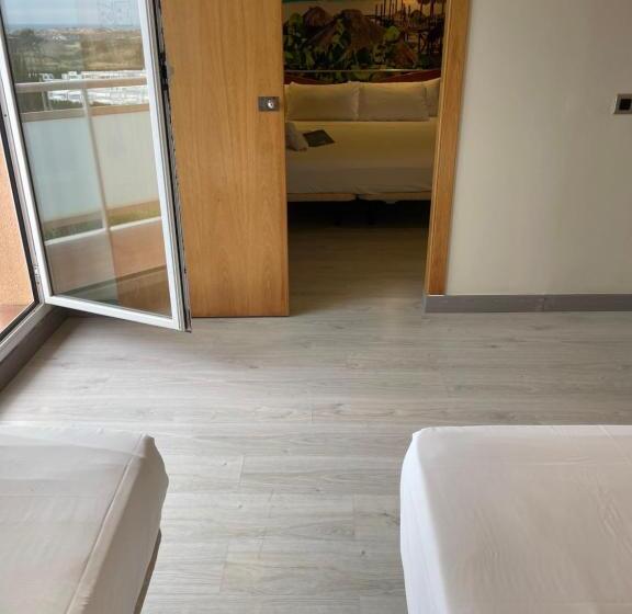 غرفة سوبيريور رباعية, Cambrils Paradise