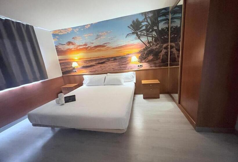 غرفة قياسية, Cambrils Paradise