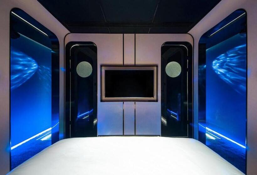 חדר דלוקס, Space Design