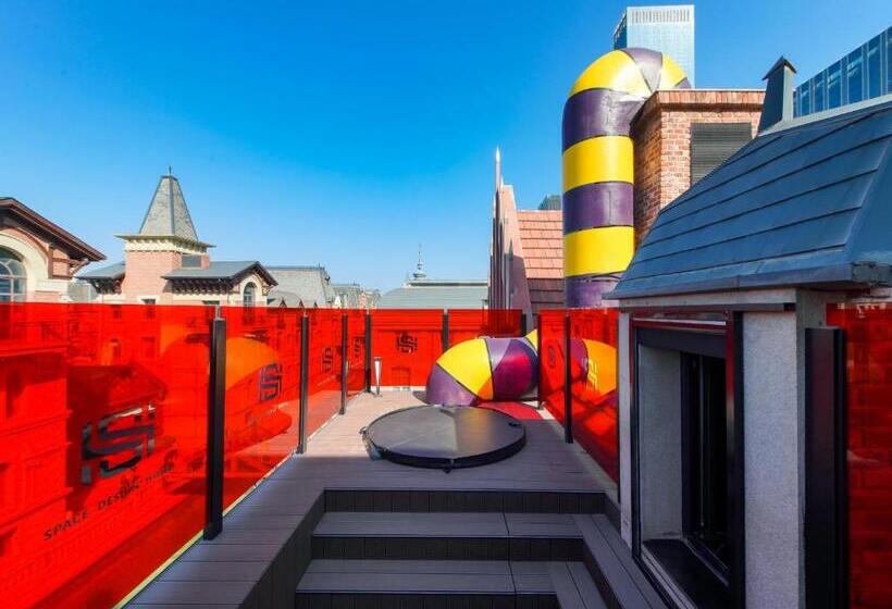 סוויטת דופלקס, Space Design