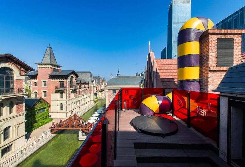 סוויטת דופלקס, Space Design