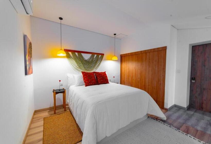 デラックスルーム, Pao Pao Hotel & Beach Club