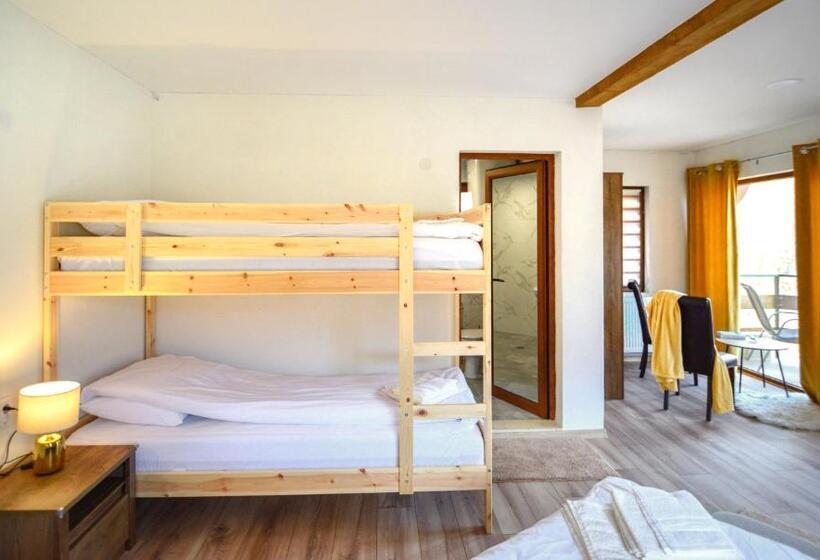 اتاق استاندارد چهار تخته, стаи за гости ингилизовата къща