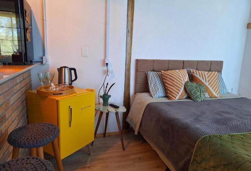 جناح مطل على البحيرة, Lago Di Venezia