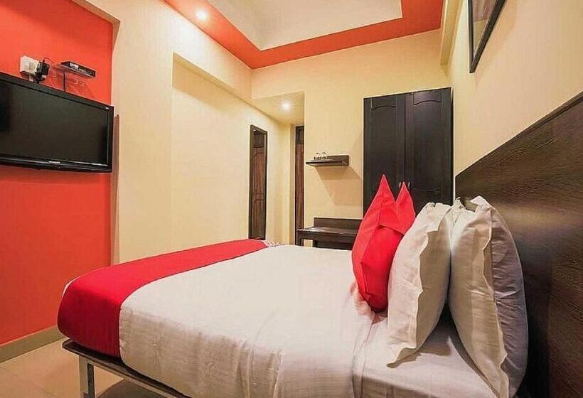 חדר קלאסי לשלושה, O Anand