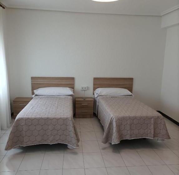 带共用浴室的标准房间, El Ferial