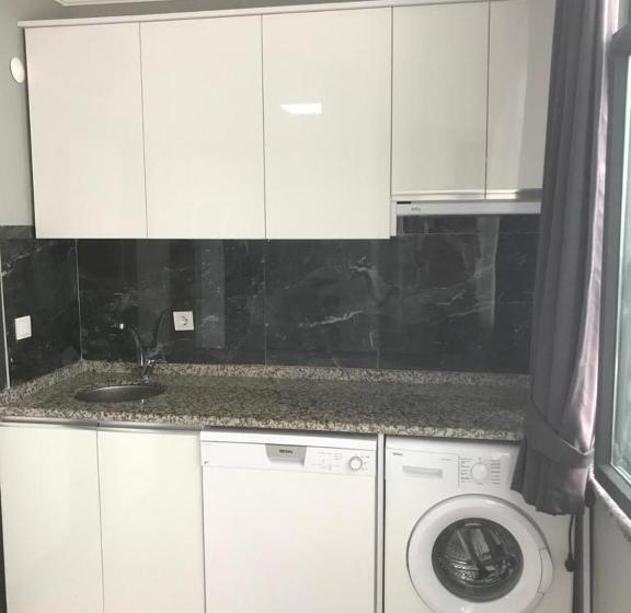 オーシャンビューのデラックストリプルルーム, Art Suit Otel