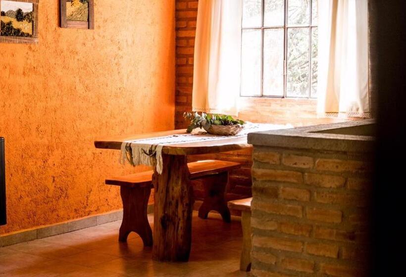 کابین, La Paloma Posada