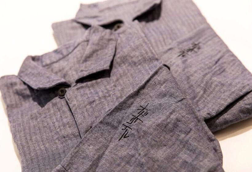 4인용 스탠다드 룸, Odo Adult Only