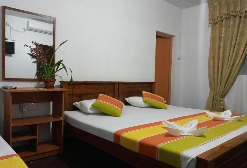 豪华三人间, Spice Garden   Wellawaya