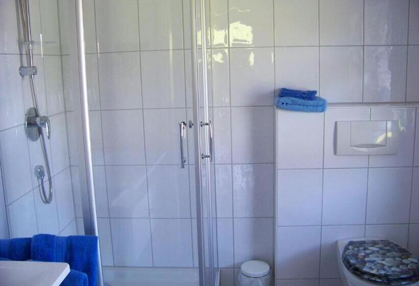 스탠다드 룸 공동 욕실, Dreimäderlhaus Rieden