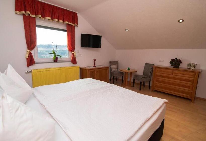 חדר אקונומי, Gasthof Tauser