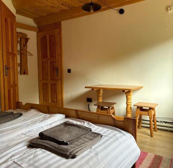 اتاق سوپریور, Plai