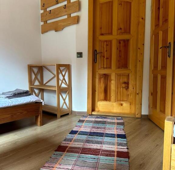 اتاق سوپریور سه تخته, Plai