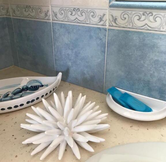 اتاق استاندارد سه نفره, B&b The Sunset