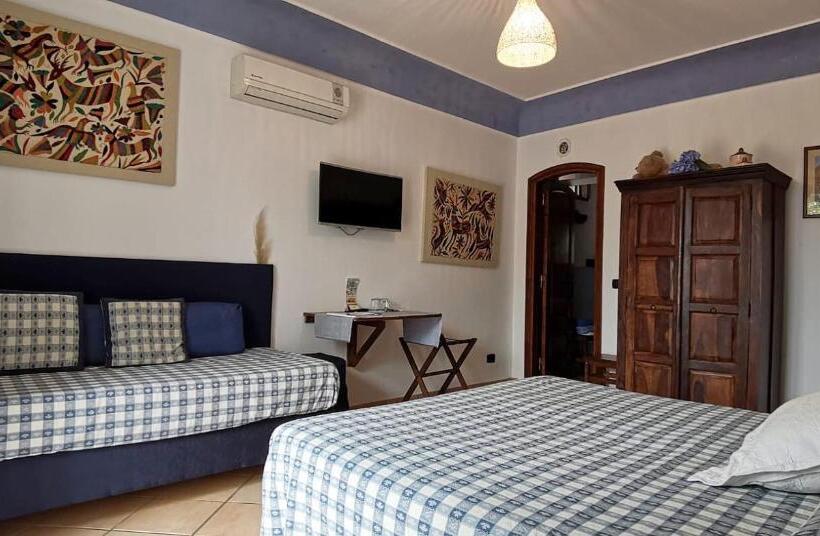 اتاق استاندارد سه نفره, B&b The Sunset