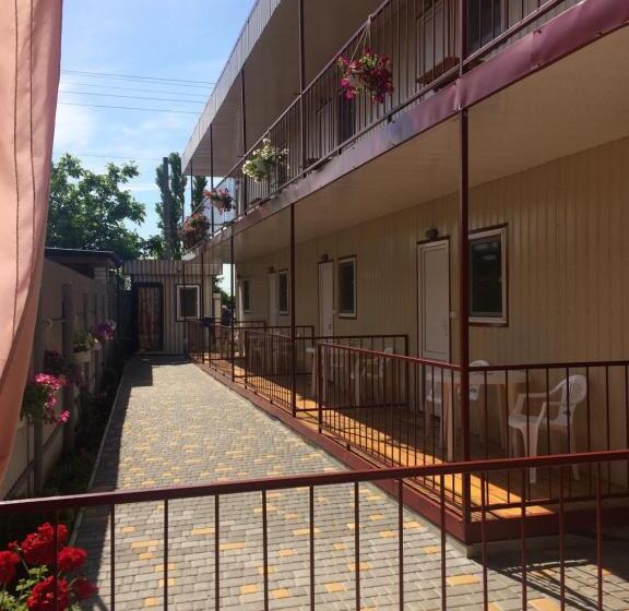 اتاق راحتی سه تخته, дом семейного отдыха