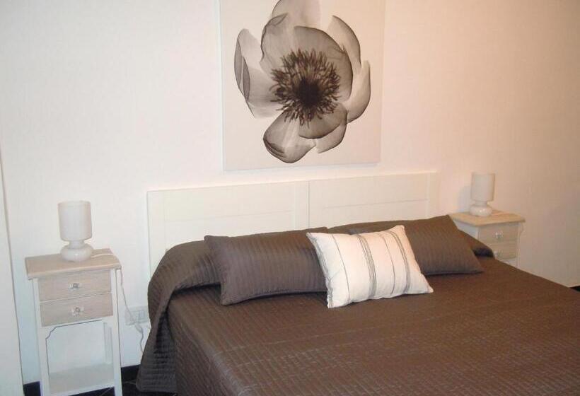 اتاق استاندارد با سرویس بهداشتی مشترک, A Crèuza