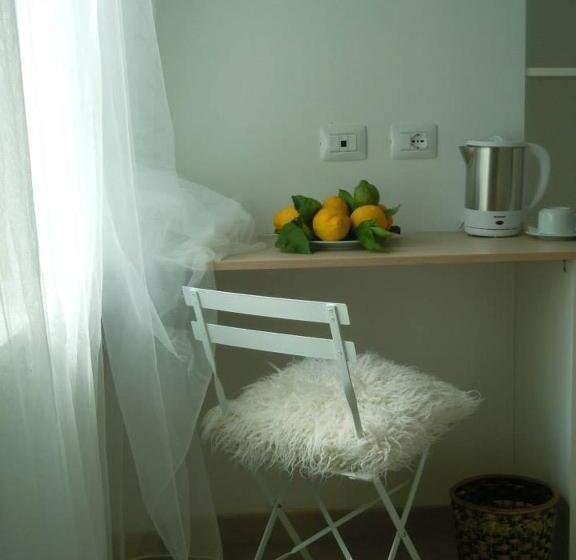 اتاق لوکس, A Crèuza