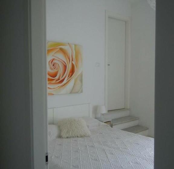 Quarto Deluxe, A Crèuza