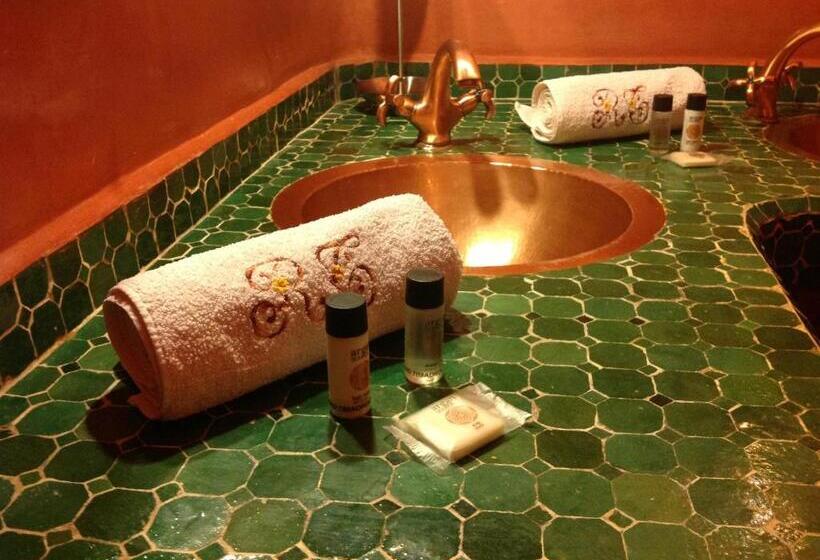 סוויטת ג'וניור, Riad Timadrouine