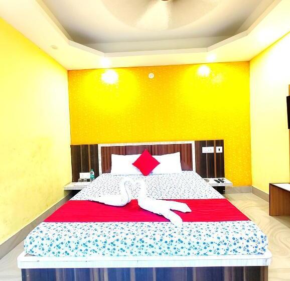 Номер Deluxe, Sashi Puri   Near Golden Sea Beach And Temple Fully Air Conditioned Hotel With Parking Facility, Bes