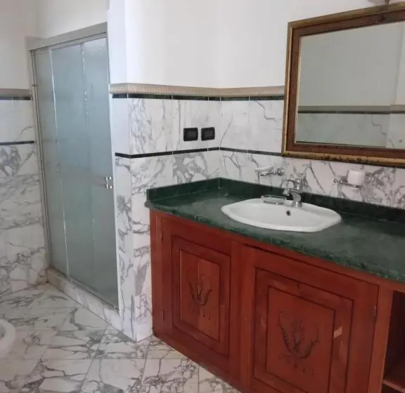 バルコニー付き１ベッドルームアパートメント, Villa Florencia