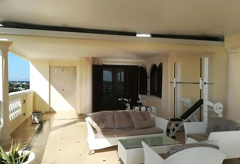 スイート, Villa Florencia