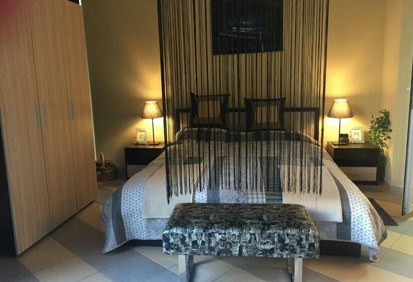 Studio Standard, Studio M