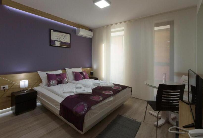 استودیوی استاندارد, B&b Nataly 2