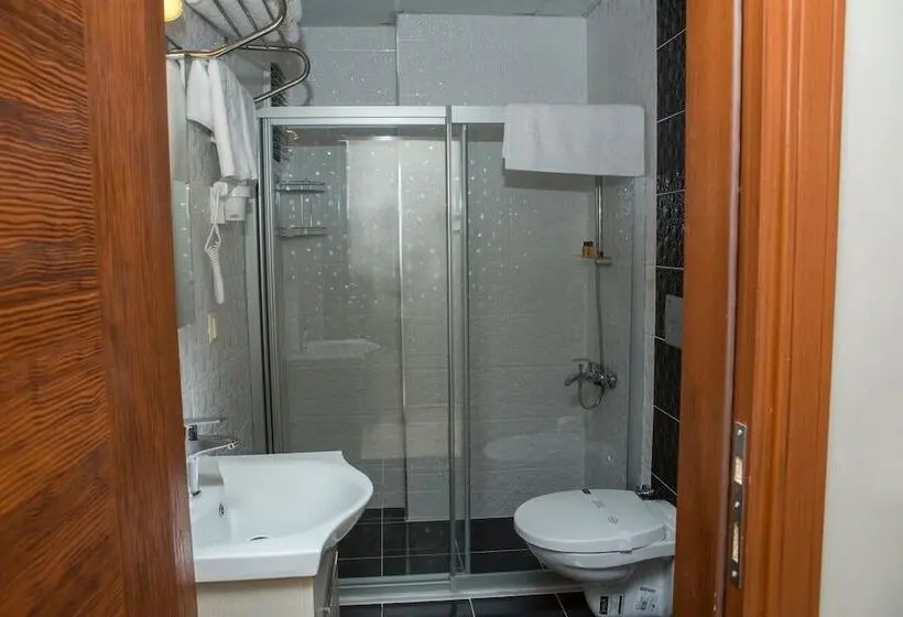 3-Bett-Standardzimmer, Akcali