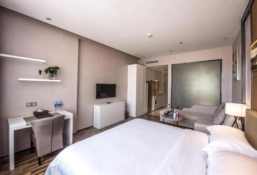 디럭스 스튜디오, Rui Xin International